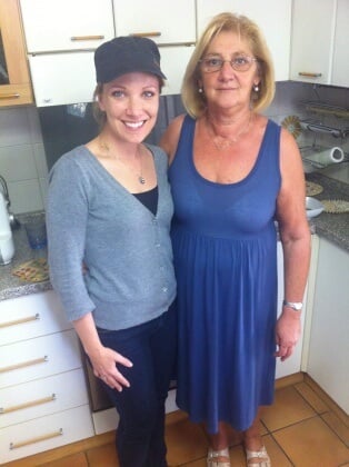 Rachelle and Anna making Bolognese sauce in Italy.