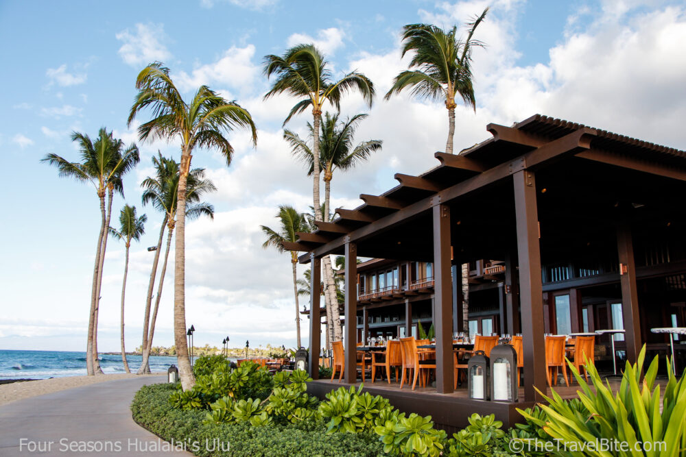 View of front of restaurant Ulu Hawaii