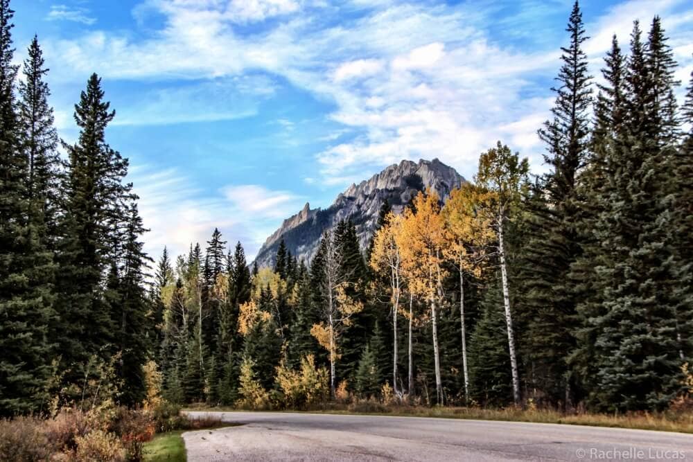 LakeLouise_Alberta_Canada_TheTravelBite-10