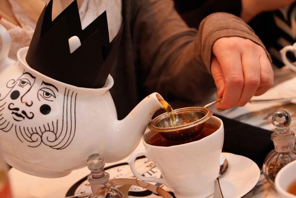 Go Mad w/ this Alice in Wonderland Tea Party in London