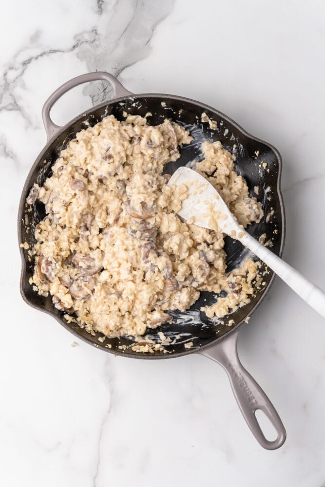 Mascarpone cheese mixed in with riced cauliflower, mushrooms and onions creating a creamy cauliflower risotto.