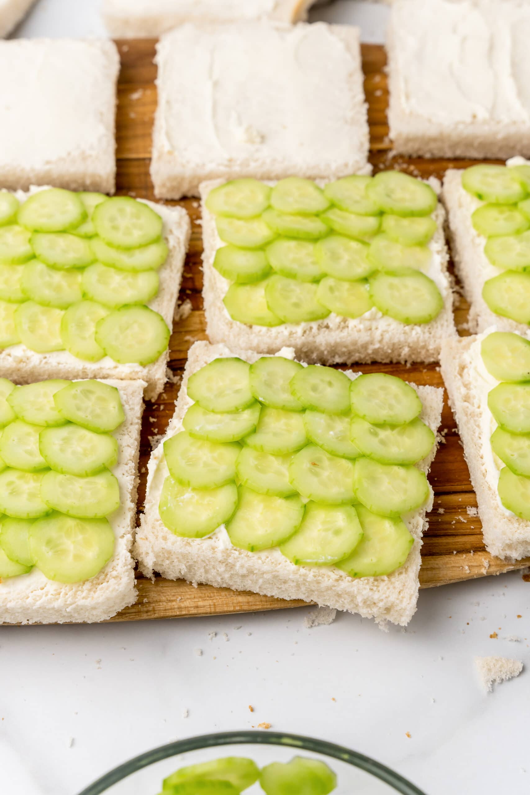 Easy Cucumber Sandwiches – The Travel Bite