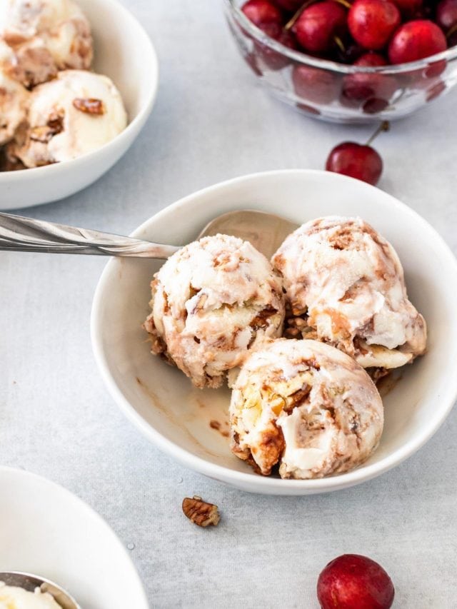 How to Make Cherry Ice Cream with Pecans