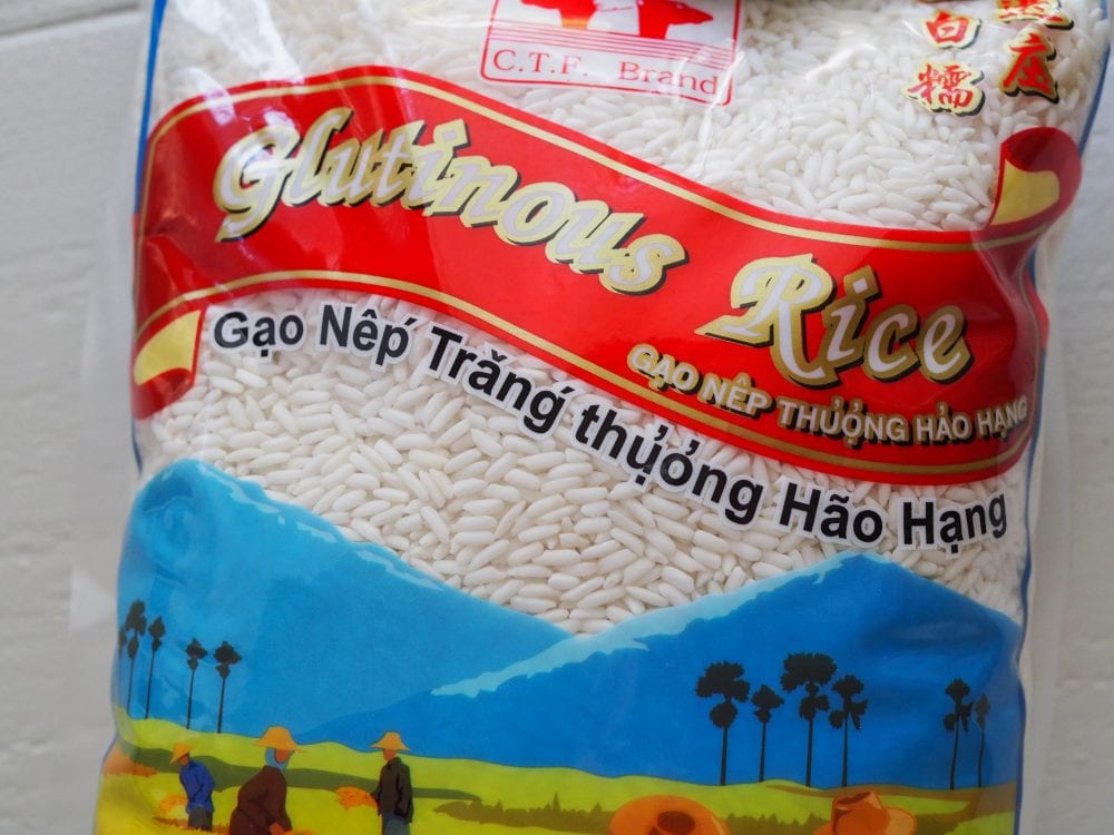 Photo of glutinous rice bag and label. 