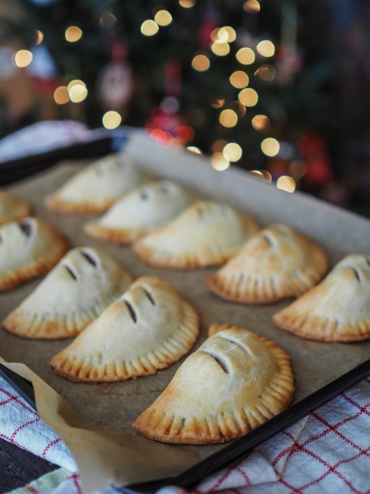 Handheld meat pies - www.