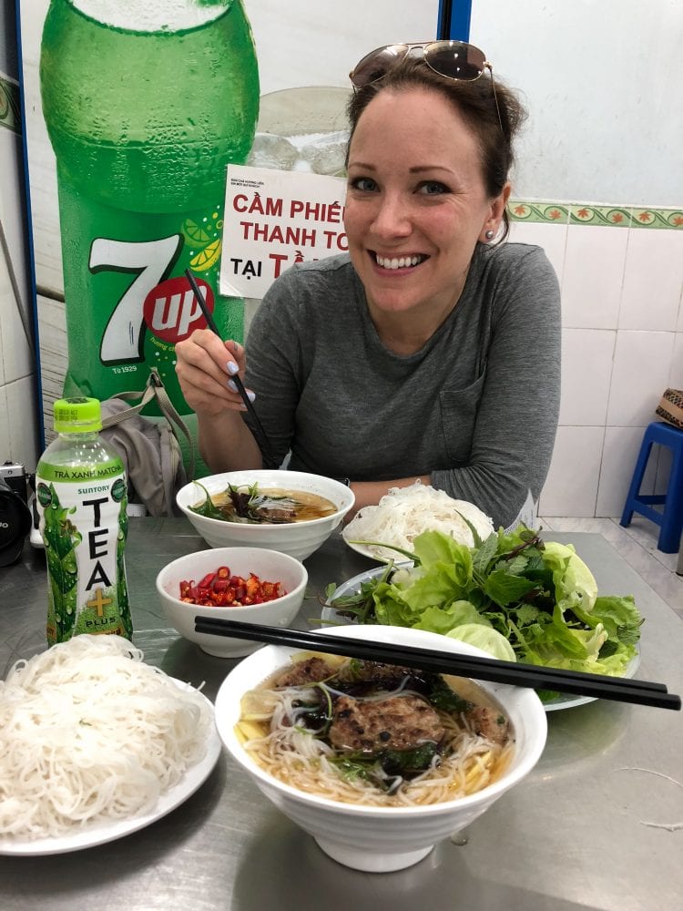 Rachelle eating bun cha