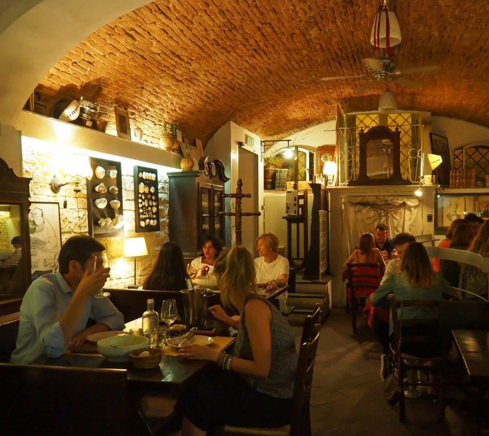 Bologna Food: A photo inside the cave-like dining room of Osteria dei Grifoni.