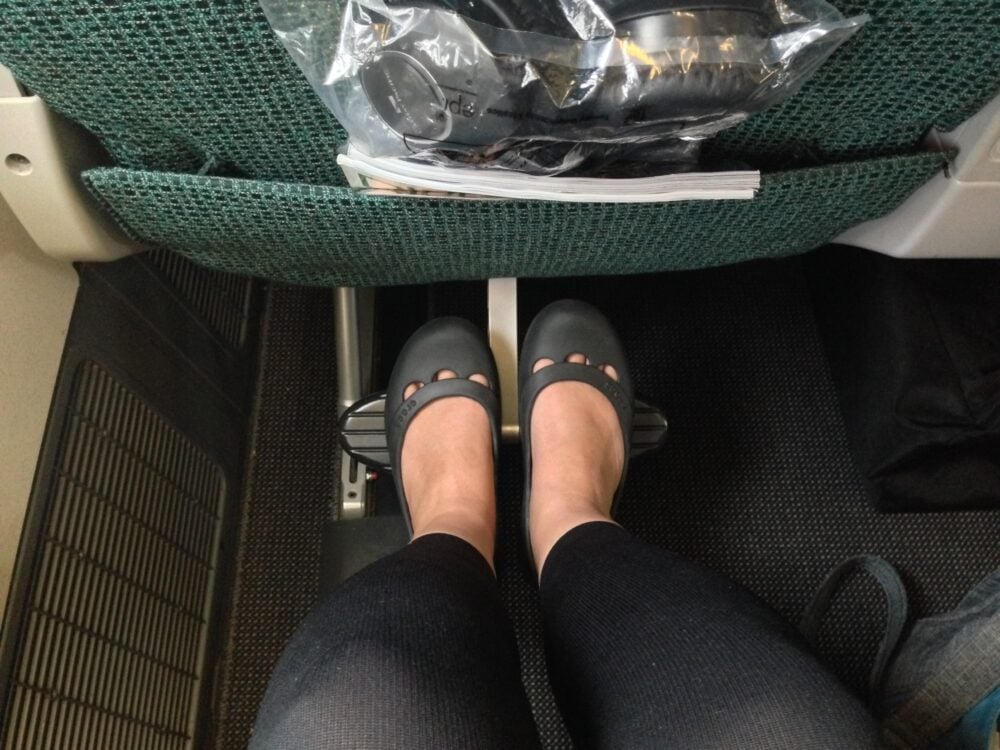 Cathay pacific 2025 inflatable foot rest