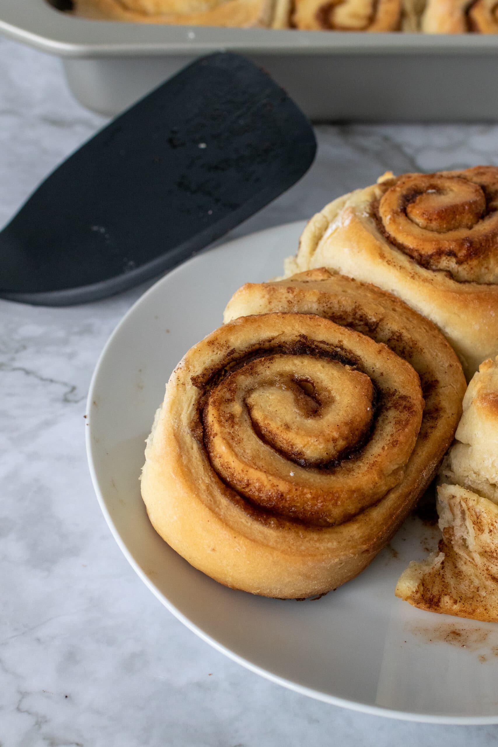 EASY Homemade Cinnamon Rolls – The Travel Bite