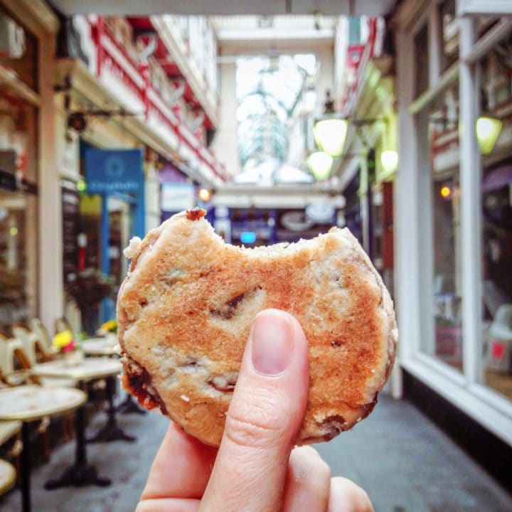 EASY Welsh Cakes Recipe – The Travel Bite