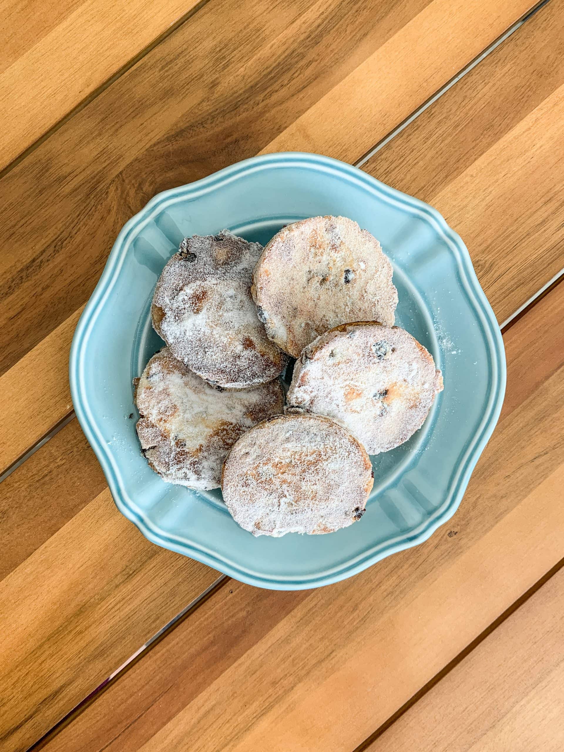 EASY Welsh Cakes Recipe – The Travel Bite