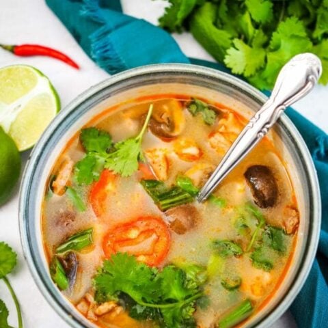 cropped-Thai-Tom-Yum-Soup-TheTravelBite.com-36.jpg