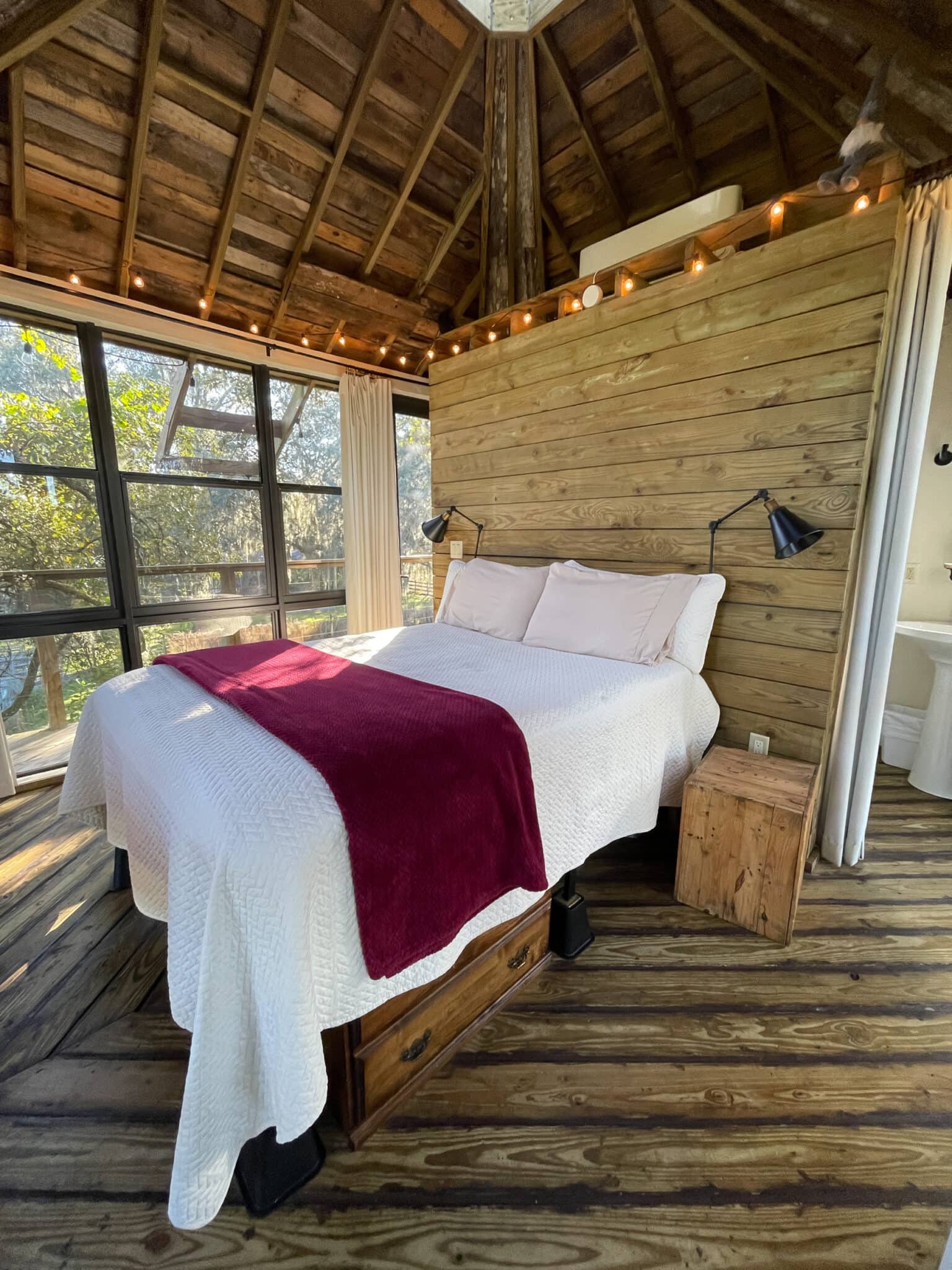 Stay In A Treehouse In Orlando! The Travel Bite