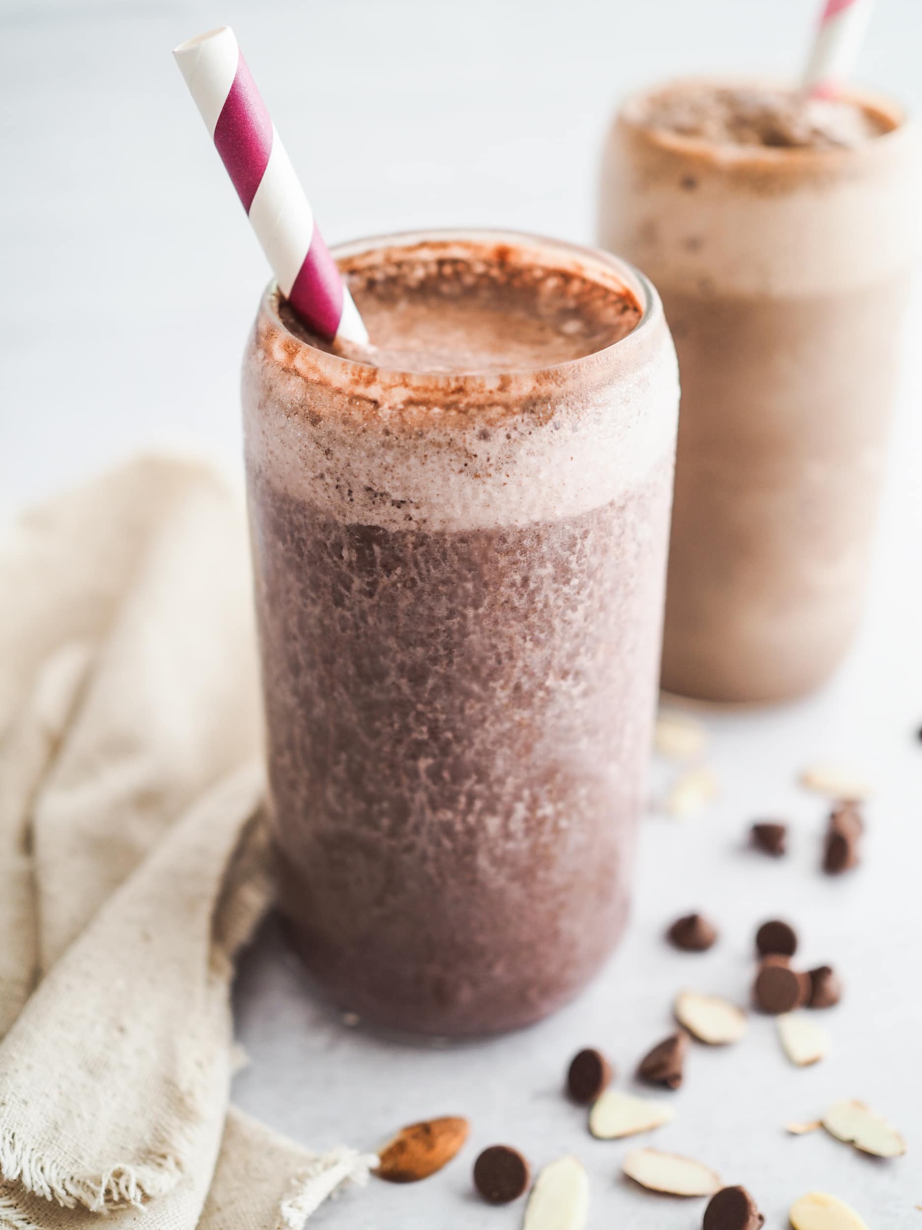 Chocolate Protein Shake – The Travel Bite