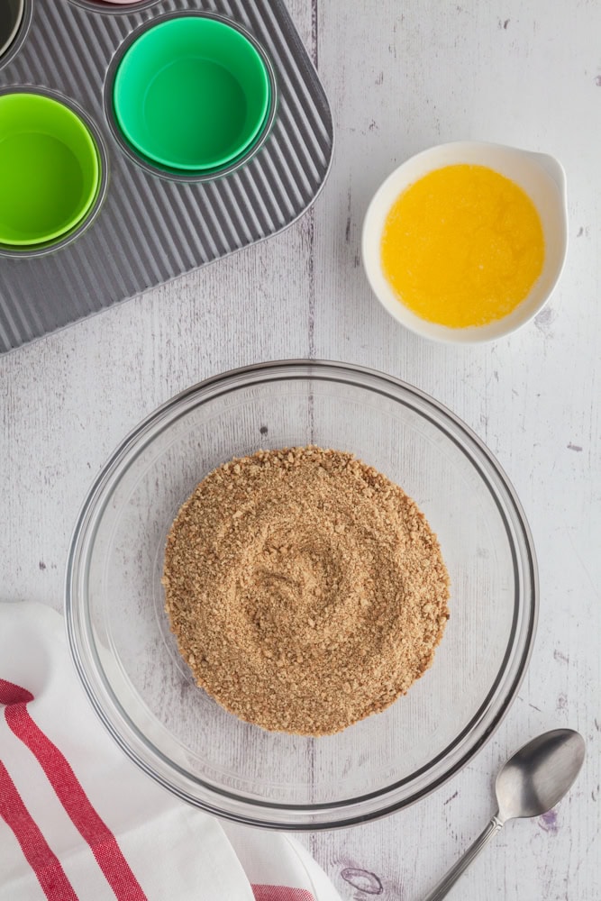 making the crust for cheesecake