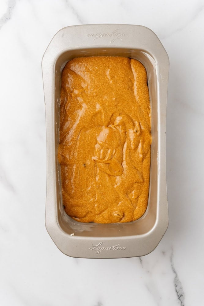 before and after of baking gingerbread loaf