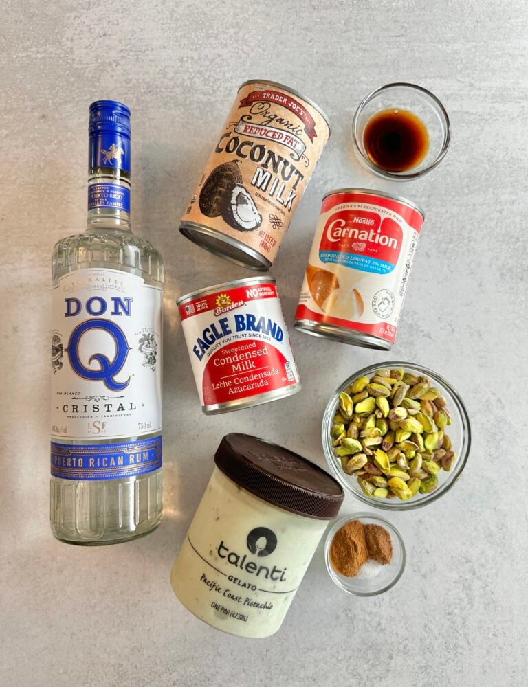ingredients to make Pistachio coquito