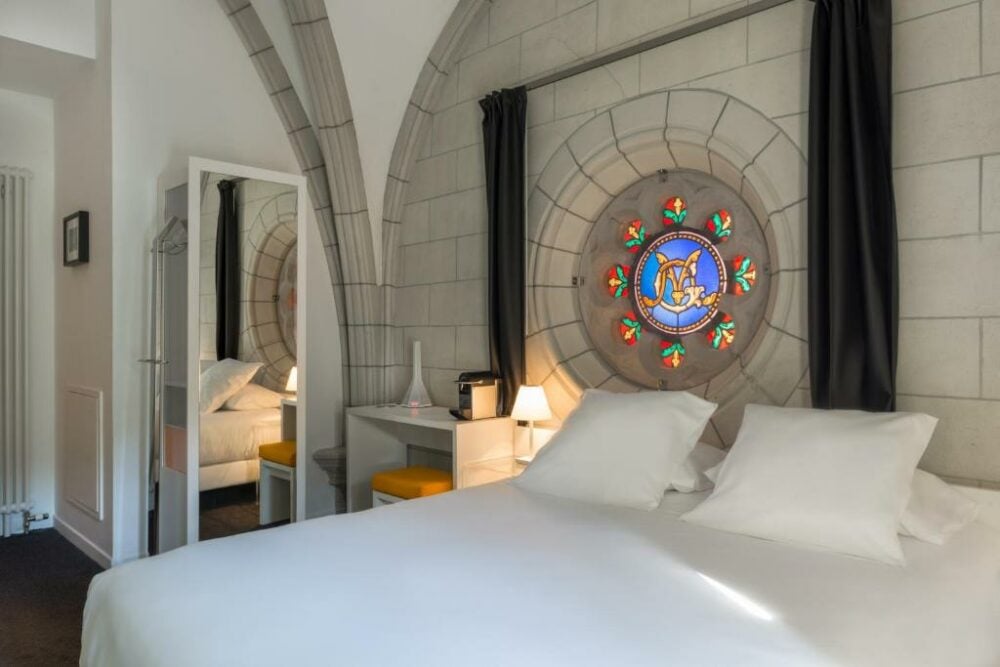 Room inside the SOZO Hotel in Nantes