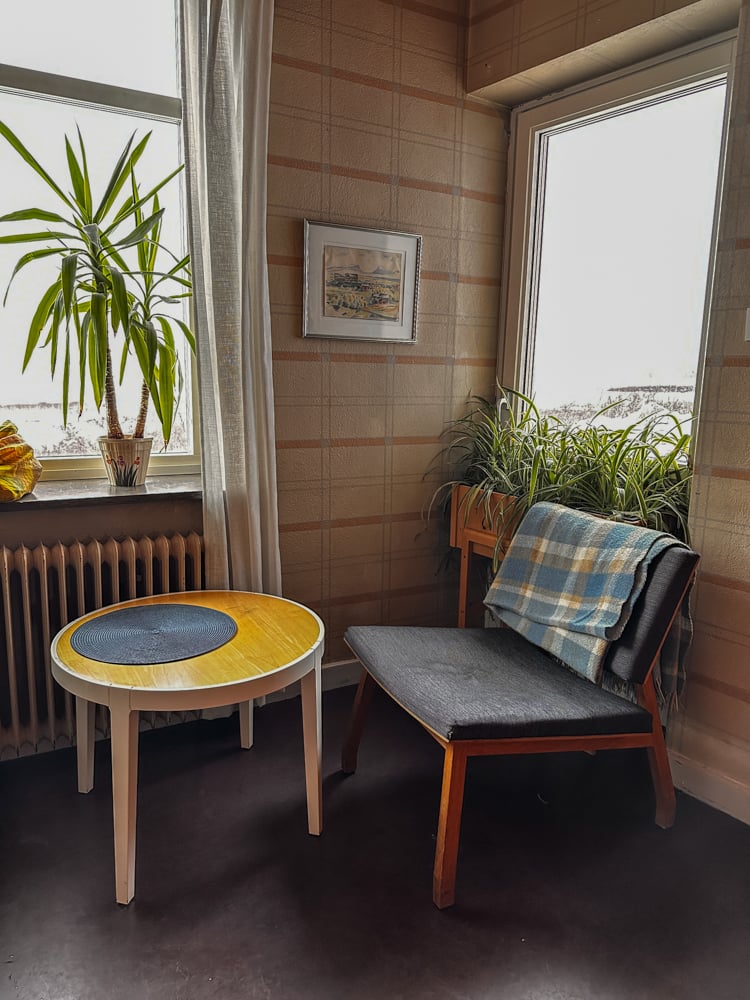 Chair and table at Abisko Tourist Station