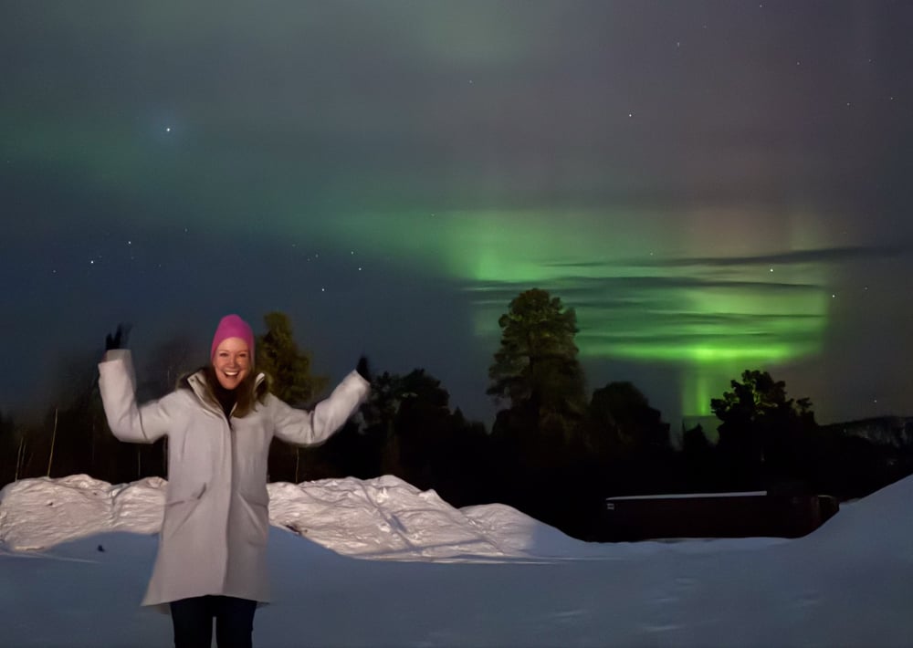 Rachelle seeing the Northern lights for the first time