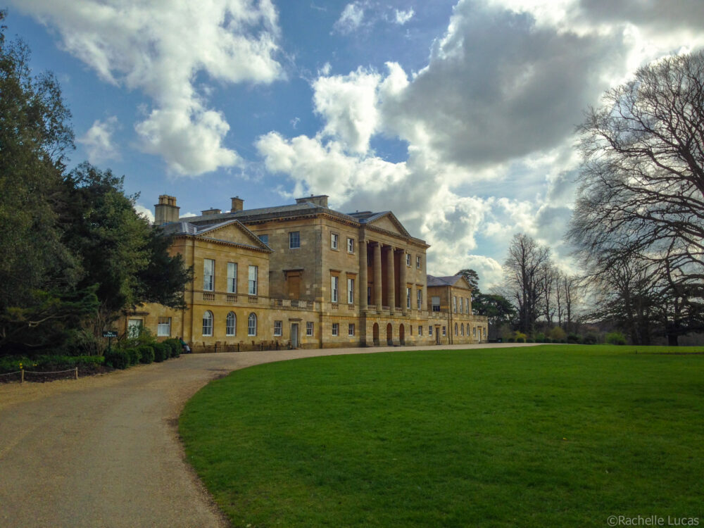 Driveway up to Basildon Park