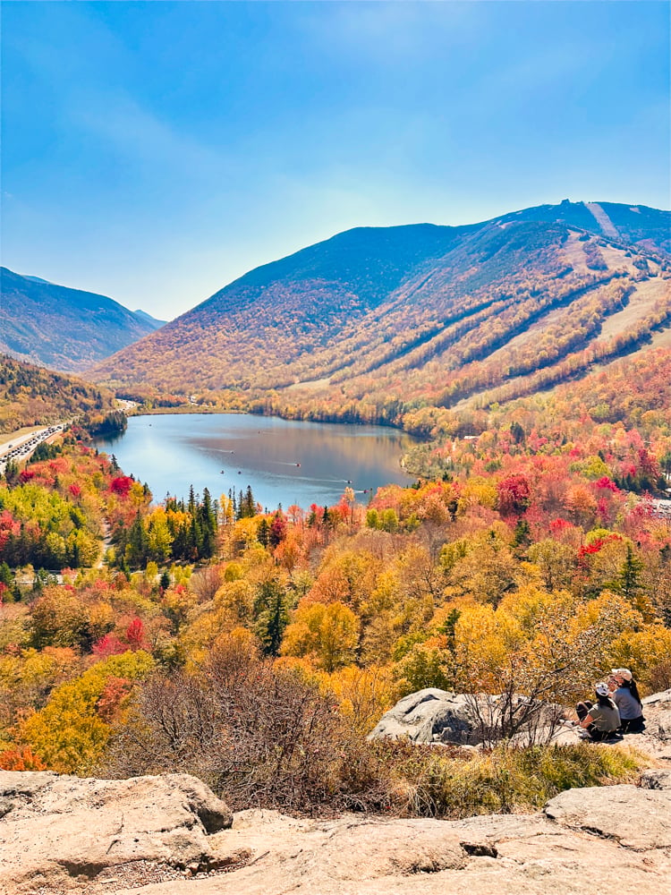 view of artist's bluff during fall in New Hampshire