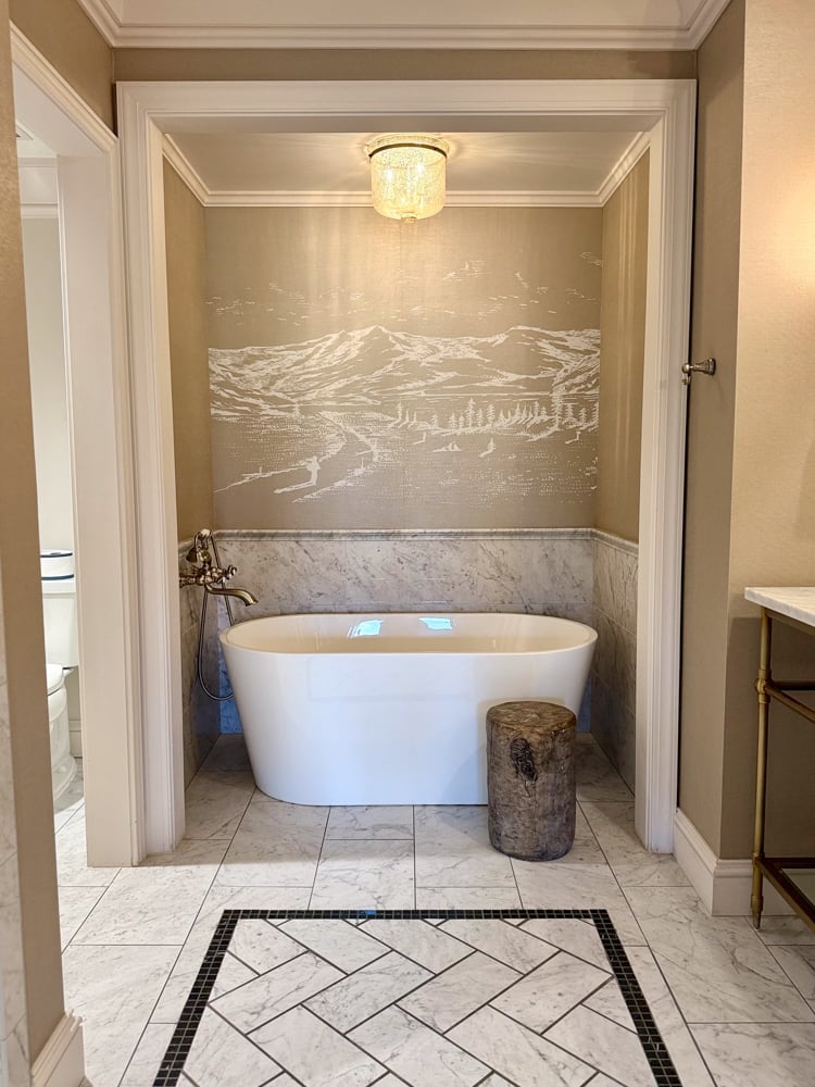 big bathtub at the Omni Mount Washington